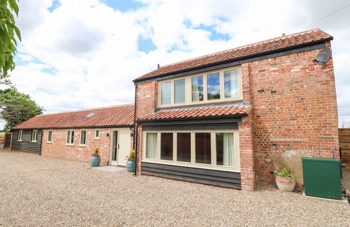 Hopton on Sea Cabaña | Cobblers Barn