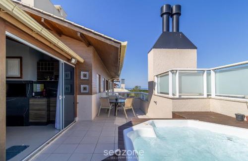Campeche Leste Apartamento | Cobertura c/Jacuzzi em cond. pé na areia VIC0401