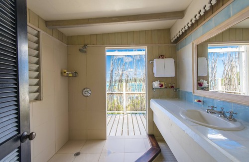 Fryes Beach Complejo | Cocobay Resort - All Inclusive - Adults Only