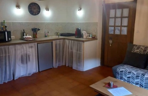 Labastide-sur-Besorgues Casa | Cocon Pour 2 Avec Jacuzzi, Sauna en Ardèche Verte