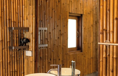 Hin Hong Hotel | Coconut Bay Eco Resort