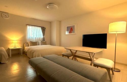 Fukuyama Apartamento | COCOSTAY 福山駅前 4人まで同額 レスタウロアバンティ JR福山駅から徒歩7分の移動に超便利な好立地 Great location 7min walk from JR sta