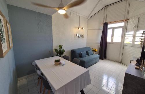 Saint-Denis Apartamento | Coeur Citadin - 4 personnes - Plein Centre Ville 2eme étage