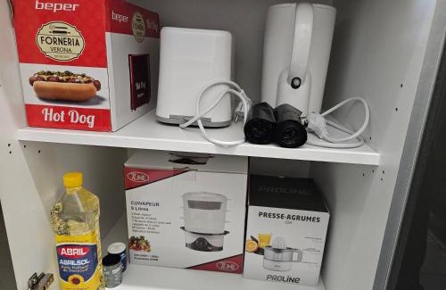 Saint-Denis Apartamento | Coeur Citadin - 4 personnes - Plein Centre Ville 2eme étage