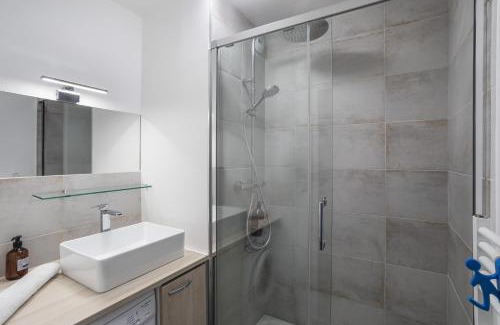 La Madeleine Apartamento | Coeur Courrouze - Appartement 2 chambres avec parking