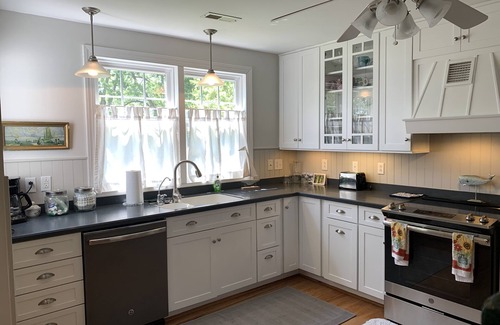 Merritt Casa | Coffee Creek Cottage: A tranquil, waterfront escape minutes from Oriental, NC