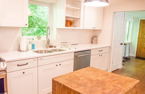 Chesterton Cabaña | Coffee Creek Retreat