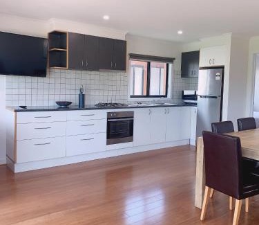 Colac West Otro | Colac Otway Caravan & Cabin Park