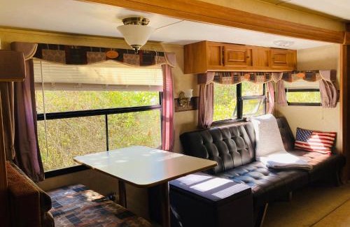 Tylertown Casa | Colby's River Retreat