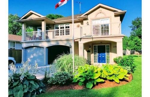 Colchester Casa | Colchester Harbour - Lake Erie