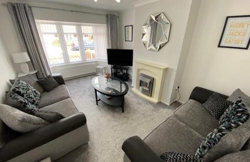 Thornton-Cleveleys Casa | COLERIDGE LODGE