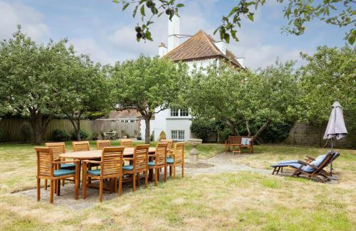 Selsey Casa | Coles House By The Butler Collection