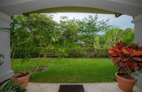 Herradura Apartamento | Colina 8F 2 bdr Garden View in Los Suenos