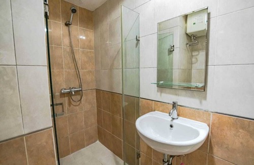 Bekasi Hotel | Collection O metroploitian park Serviced Apartmen