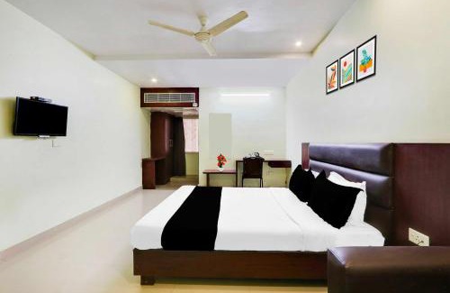 Gudivada Hotel | Collection O Nandamuri Taraka Ramarao Stadium Gudivada