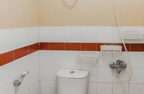 Pekayon Jaya Hotel | Collection O Serviced Apartmen Mutiara Kota