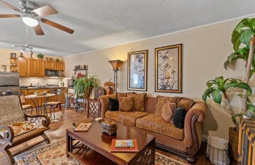 College Park Casa | College Park-Orlando 5Star Villa Oasis - Home Away From Home - QUIET Neighborhood-PRIVATE Botanical Courtyard - mins from EOLA,DT, Winter Park - Free Parking & EV Plug In