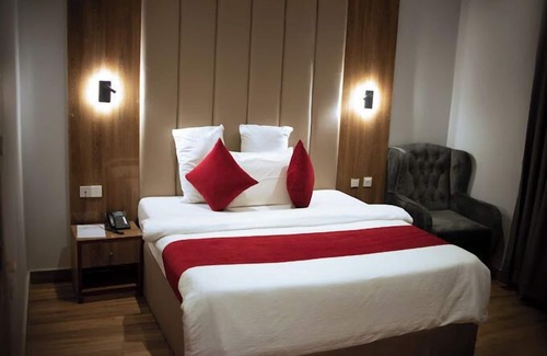 Ikoyi Hotel | COLONADES HOTEL