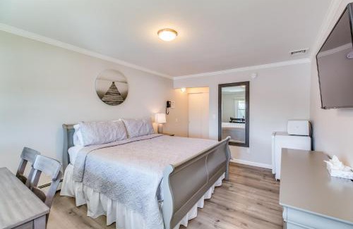 Hampton Bays Hotel | Colonial Shores Resort