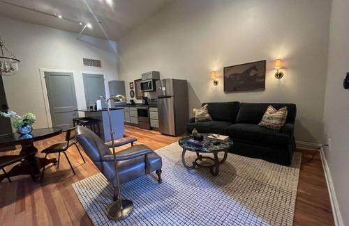 Demopolis Apartamento | Colony -The Flats Demopolis