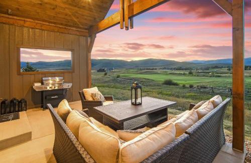 Grand Elk Ranch Casa | Colorado Home with Hot Tub! Close to Ski Resorts