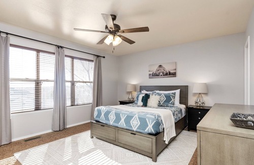 Cheyenne Meadows Casa | Colorado Retreat: Spacious 2960+sqft/Mountain View