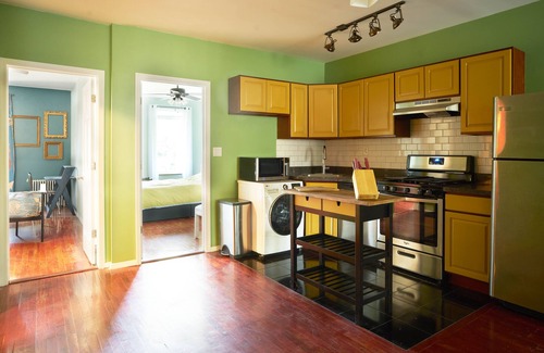Bushwick Apartamento | Colorful Sunny family friendly Apartment