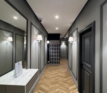 EUR Apartamento | Colosseo Quadrato B&B Luxury Rooms