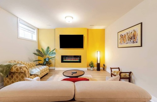 Port Hope Apartamento | Colour Cove Retreat | A Cozy Modern Haven for Every Season of Relaxation!