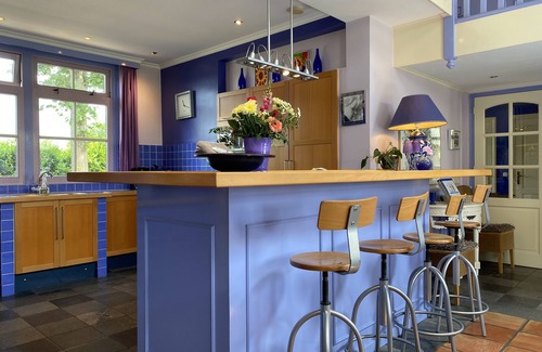 Municipality of Mill en Sint Hubert Casa | Colourful farmhouse in the middle of nature