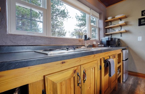Hot Springs Cabina | Columbine Cabin at Highland Meadows