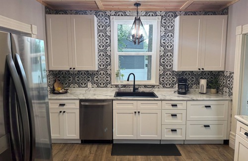 Holdrege Casa | Come and enjoy our cozy remodeled home centrally located and close to everything