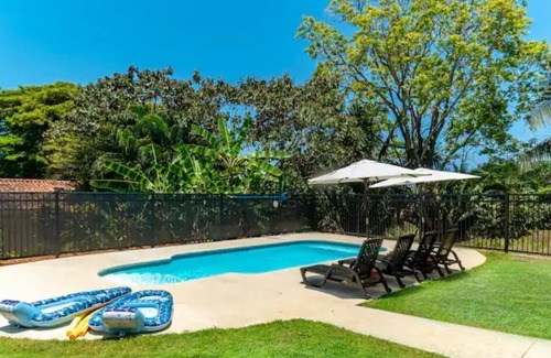 Hills of Esterillos Villa | Come and Relax in This Beautiful Villa Surrounded by Birds, Monkeys and Sloths