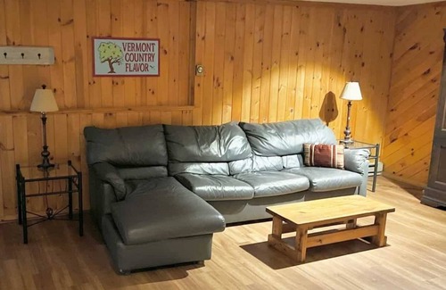 Wilmington Chalet De Esquí | Come enjoy our 5 bedroom Chalet in Wilmington, Vermont through all 4 seasons!