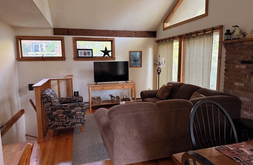 Wilmington Chalet De Esquí | Come enjoy our 5 bedroom Chalet in Wilmington, Vermont through all 4 seasons!