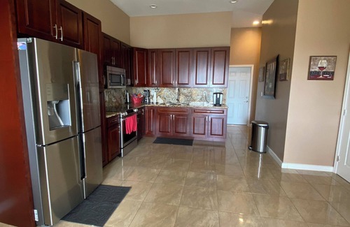 Kahala Casa | ¡Ven y experimenta la calma y la serenidad con el canto de los pájaros!