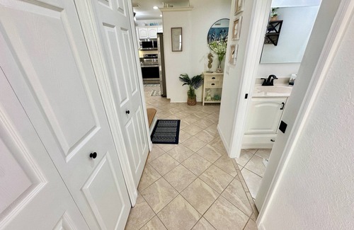 Nettles Island Casa | Come to paradise and enjoy this amazing 3 bedroom 2 1/2 bath located on the Blvd.