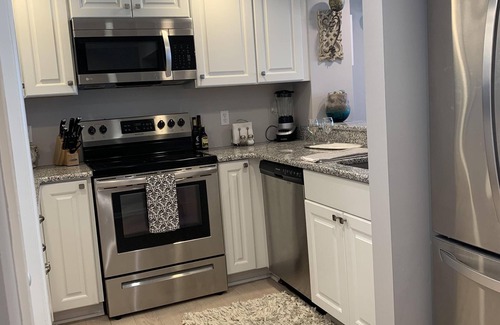 Southend Condominio | Come to the Beach! Stunning ocean front property