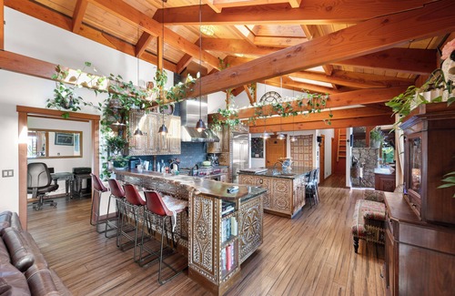 Occidental Casa | Come visit the Lodge at Freestone