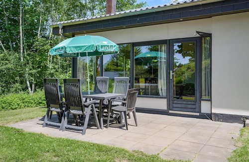 Stadtkyll Casa | Comfort 6-person bungalow in the holiday park Landal Wirfttal