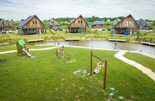 Witmarsum Casa | Comfort 6-person residence in the holiday park Landal Elfstedenhart