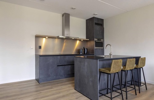 Leuken Casa | Comfort 6-person bungalow in the holiday park Landal Marina Resort Well