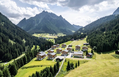 Gargellen Apartamento | Comfort 8-person apartment in the holiday park Landal Hochmontafon