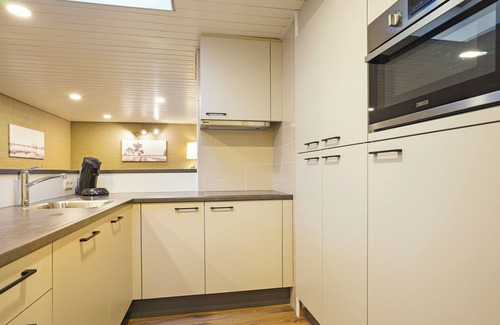 Municipality of Beesel Casa | Comfort 8-person bungalow in the holiday park Landal De Lommerbergen