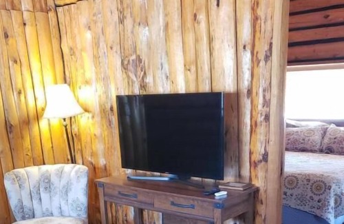 Gardiner Casa | Comfort and Convenience! Parking, Pool, Near North Entrance of Yellowstone Park