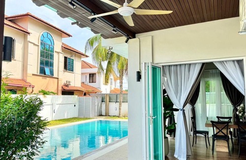 Kampung Alor Akar Casa | Comfort and Luxury House