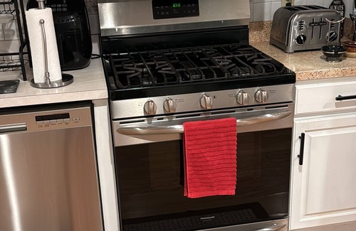 Ironbound District Apartamento | Comfort apartment near Newark Airport with fitness room and AC in the ironbound.