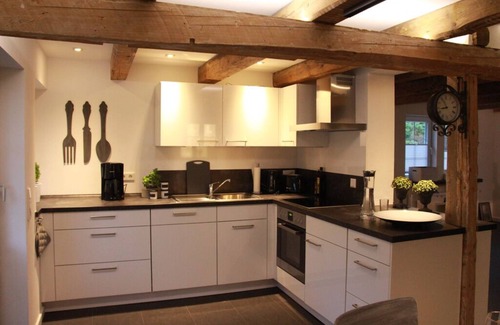 Eslohe Casa | Confort en completa privacidad DZ 4 4 baños, chimenea y sauna con zona al aire libre