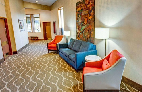 Churchhill Hotel | Comfort Inn Conference Center Pittsburgh Penn Hills