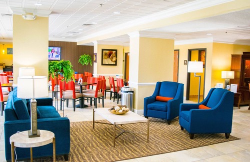 Mars Hotel | Comfort Inn Cranberry Township